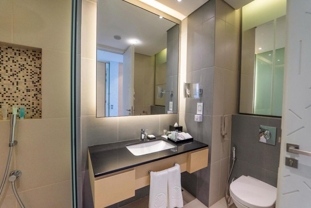 Hotel Dana Rayhaan By Rotana Dammam Exterior foto Bathroom