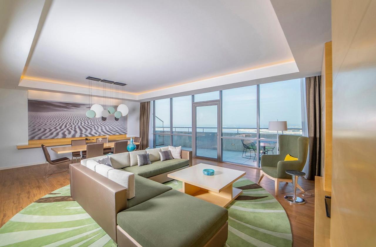 Hotel Dana Rayhaan By Rotana Dammam Exterior foto Suite at the hotel